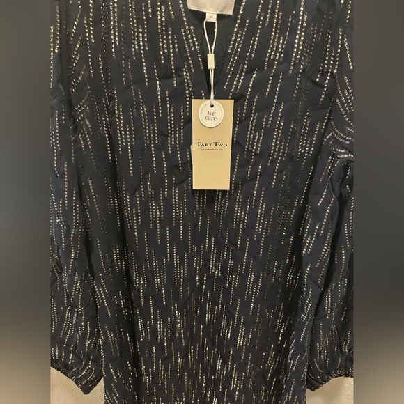 Glamour Black Dress - Picture 2 of 3